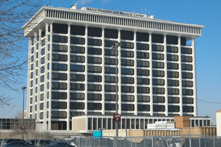 Mercy Hospital and Medical Center in Chicago